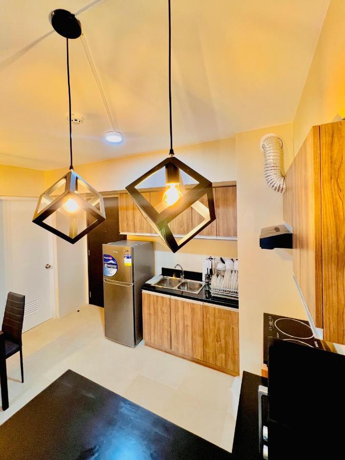 * *P Fantastic 2Br Option For 8 Apartamento Iloilo Exterior foto